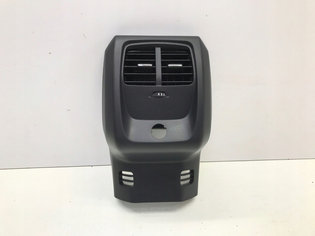 фото №1, Ford mustang mach-e 2023 решітка обдув oosłona тунель задня lj8b-r045b72-a