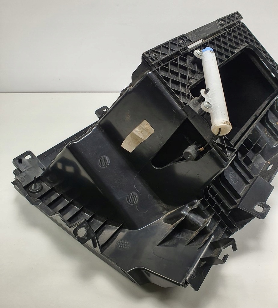 фото №8, Бардачок пасажира discovery sport l550 europa