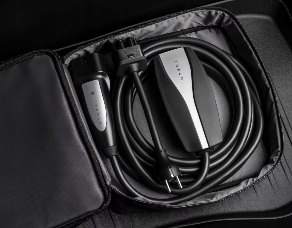 фото №1, Tesla зарядное устройство mobilna type 2 230v do автомобилей ev phev 6 metrów