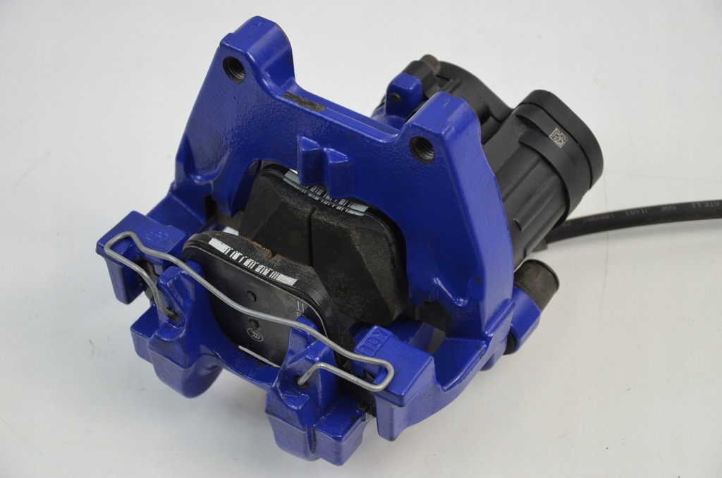 фото №16, Vw arteon r 2.0 tsi суппорты тормозные диски тормозные колодки перед задняя комплект диаметр 357mm