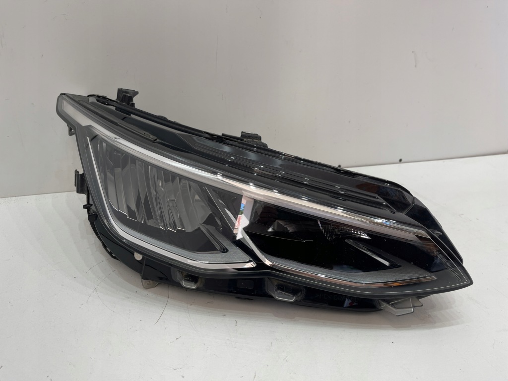 фото №1, Vw golf 8 viii 5h0 full led лампа передня права 5h1941006