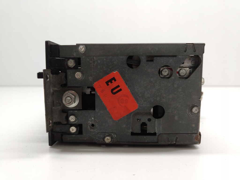 фото №3, Chevrolet camaro iii z28 радио оригинал 82-92