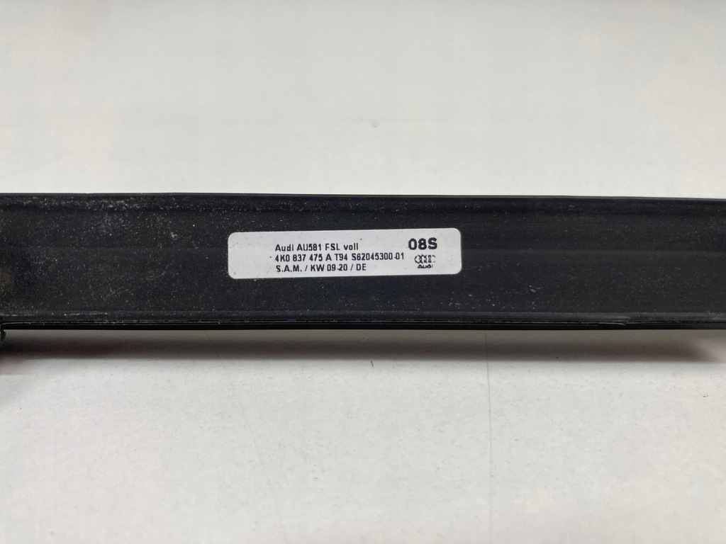 фото №11, Молдинг уплотнитель левая передняя audi a6 c8 4k0