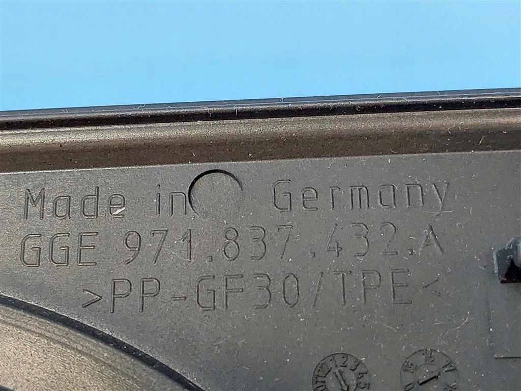 фото №10, Прокладка захист двері перед права porsche panamera 971 ii sport turismo