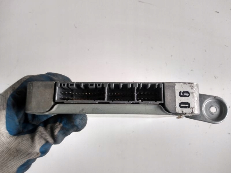 фото №4, Блок керування бортовий комп'ютер toyota carina