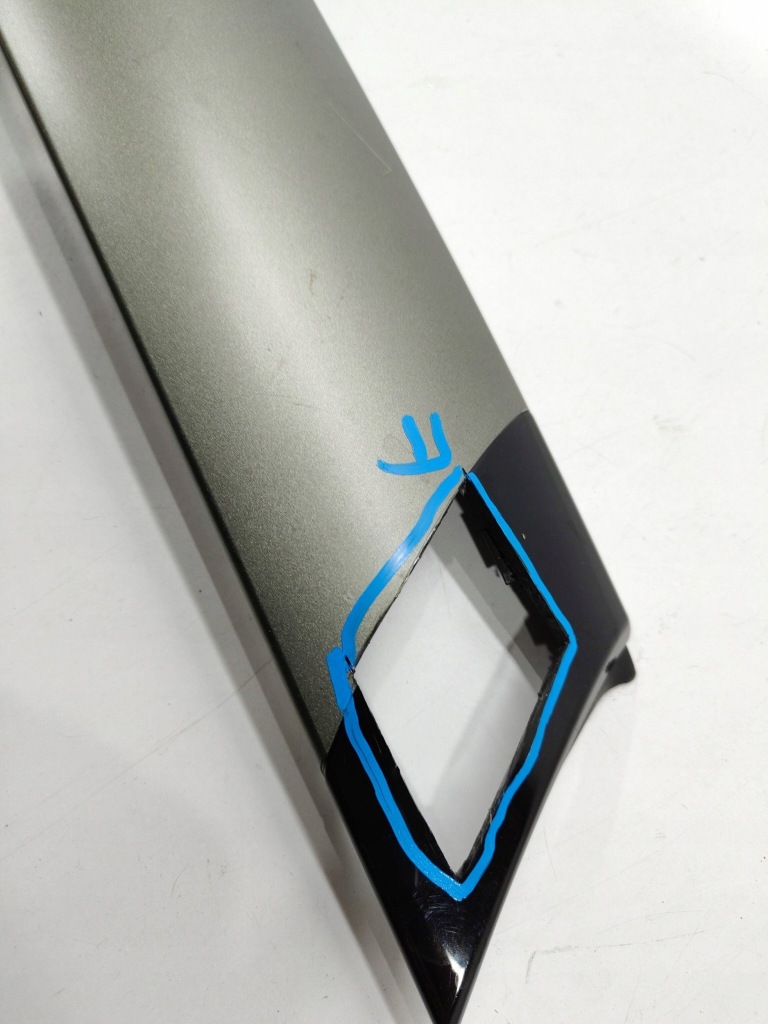 Land rover defender 2 l663 молдинг стекло лобовое l8b2-025a53-bd в Украине