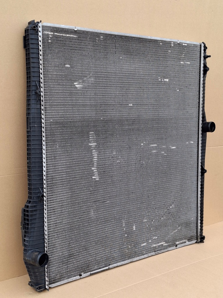 фото №3, Scania r радиатор жидкость wody оригинал 1855518