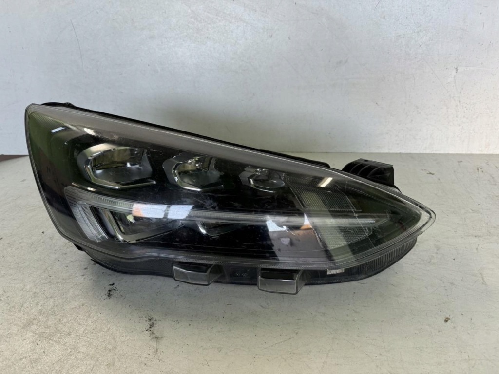 фото №1, Лампа правая перед ford focus mk 4 iv 18- full led