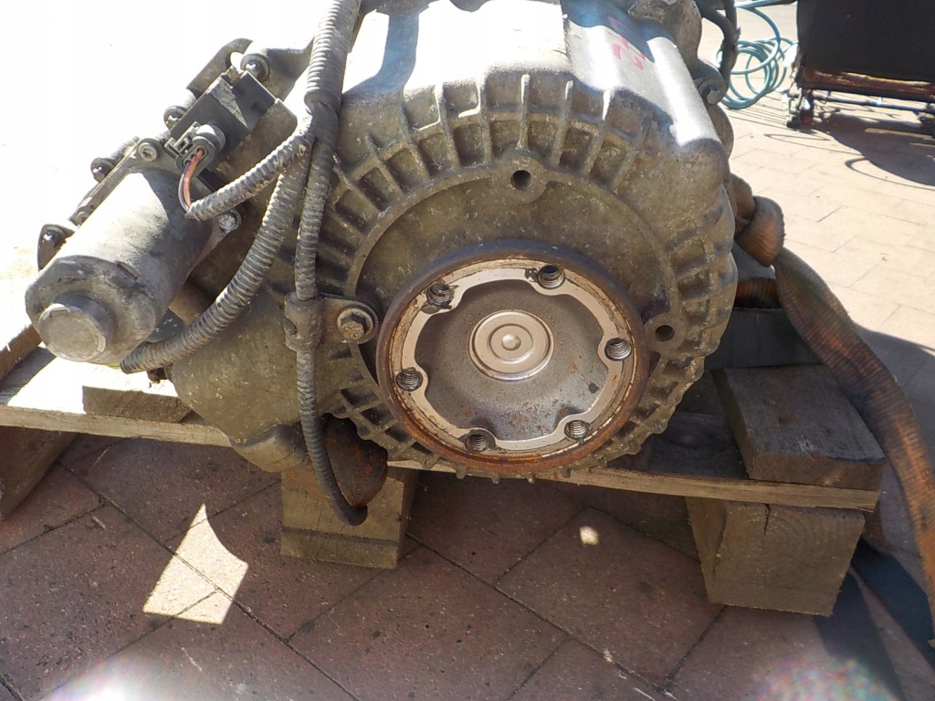 фото №15, Land rover discovery iii 2.7 tdv6 208km коробка передач механическая коробка передач + редуктор