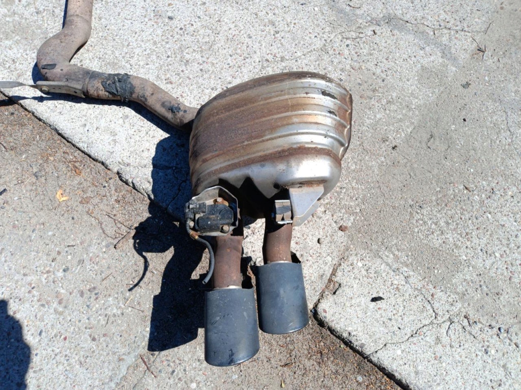 фото №8, Porsche panamera 971 long 4.0 гаситель выхлоп конечный 971253211g