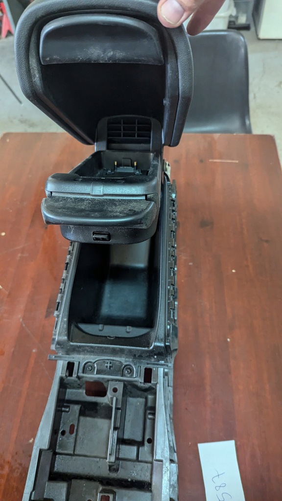 фото №4, Туннель средний подлокотник mini clubman f54 2015-2019 587