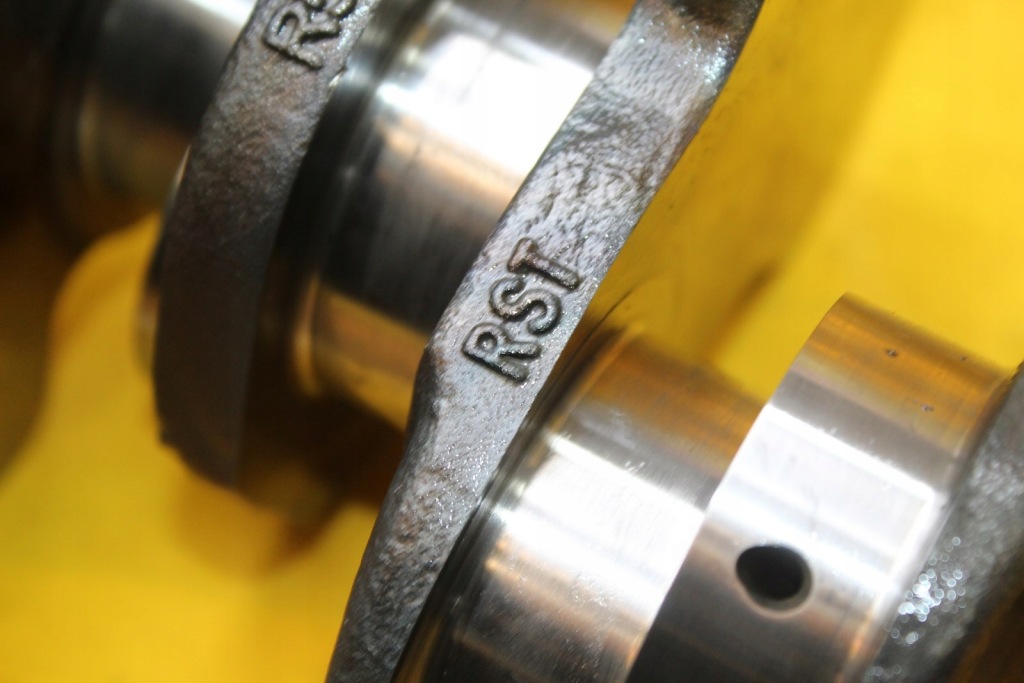 Wał колінчастий a6 c6 a4 b7 2.7 tdi bpp r59b 059101aj Ціна