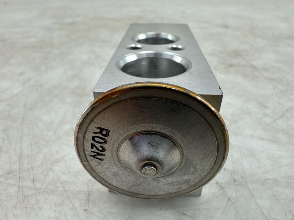 Mini one - cooper f56 f55 2024 клапан расширительный кондиционера a/c Недорого