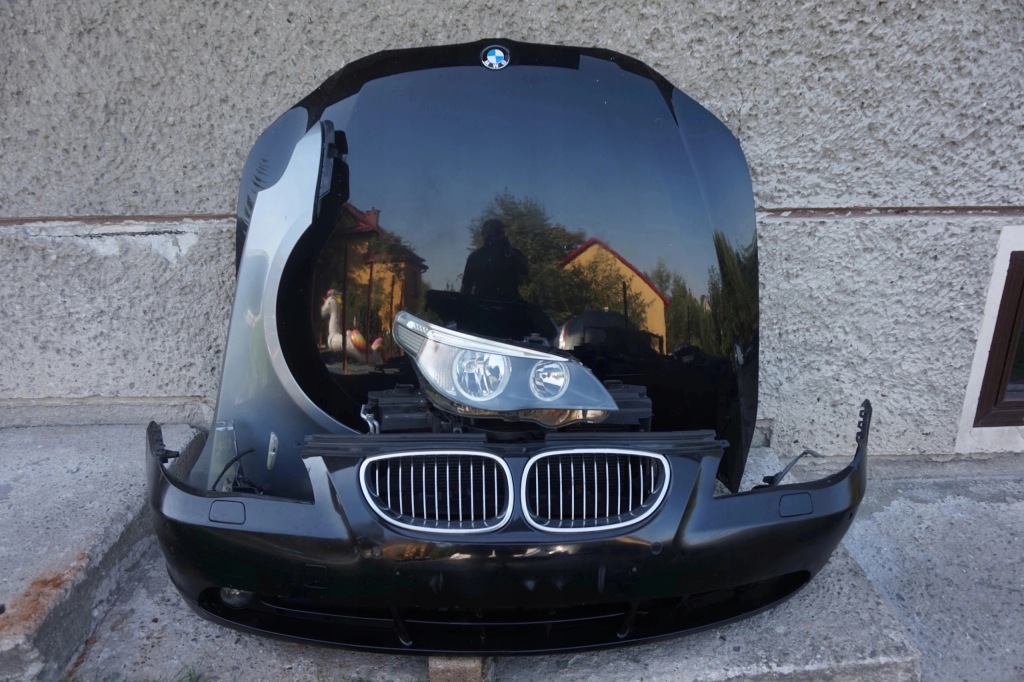 Купити Капот комплектний  перед bmw 5 e60