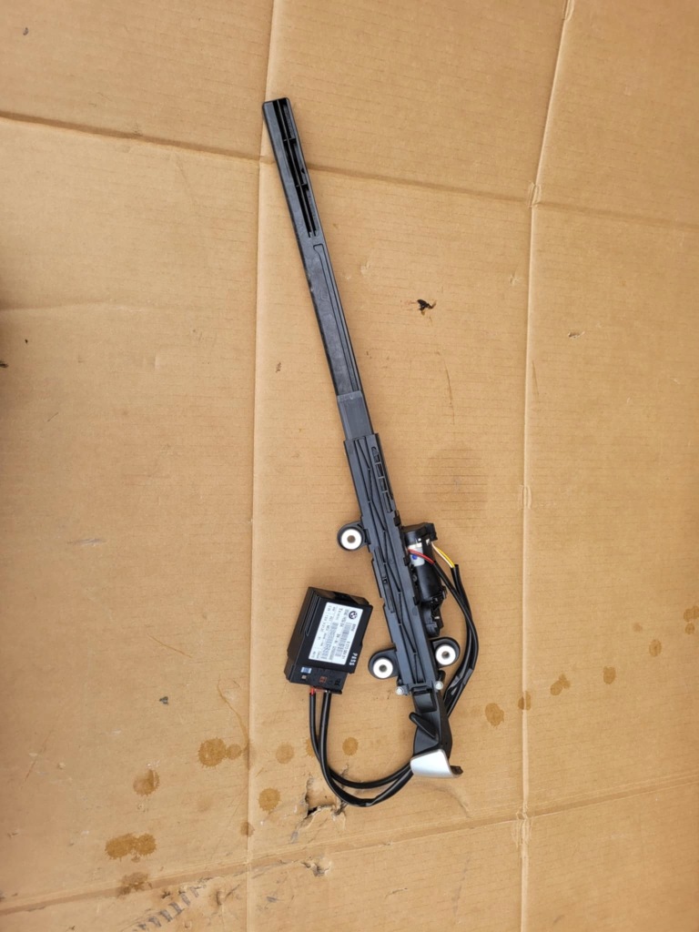 Купити Podajnik поперечина правий bmw 4 f32 coupe 7307916