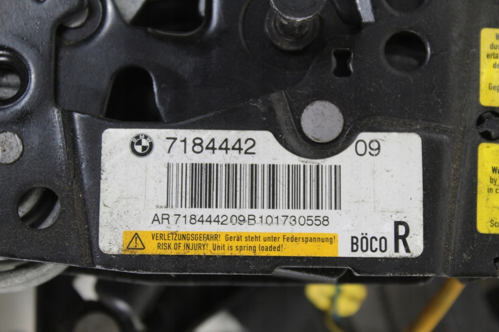 фото №10, Петли патрон патроны пиротехнические капот левый правый bmw f10 f11