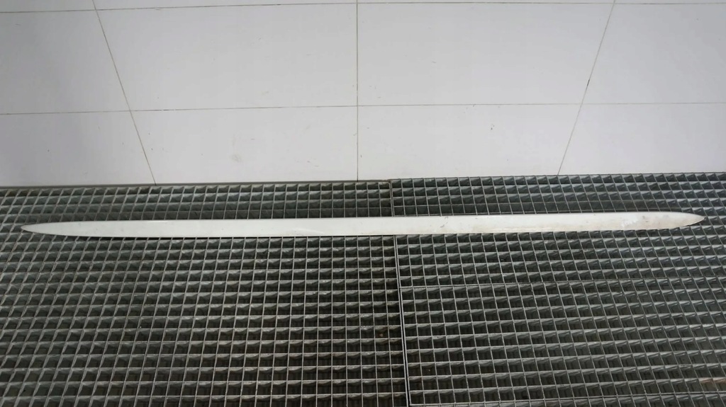 фото №1, Молдинг порог правая audi a5 8t 8t0854932a 3d coupe