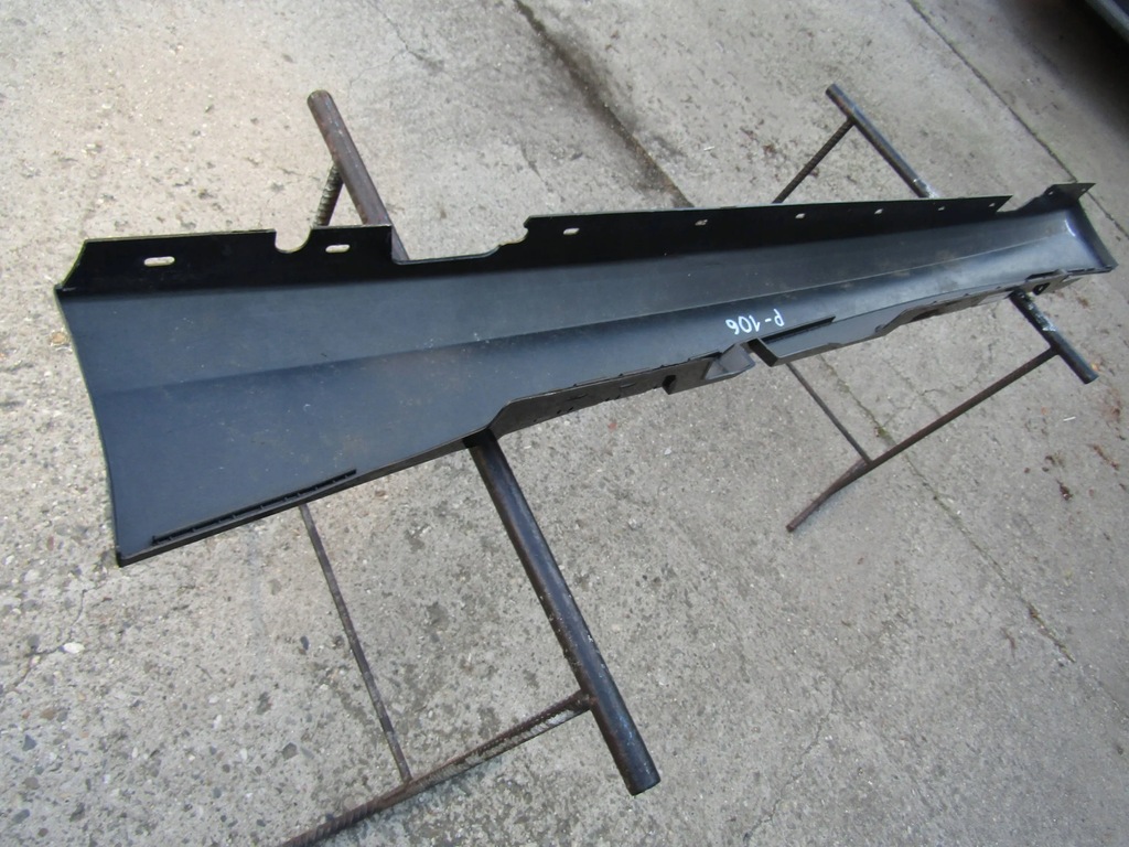 фото №10, Bmw 1 e87 молдинг права перед 7184354