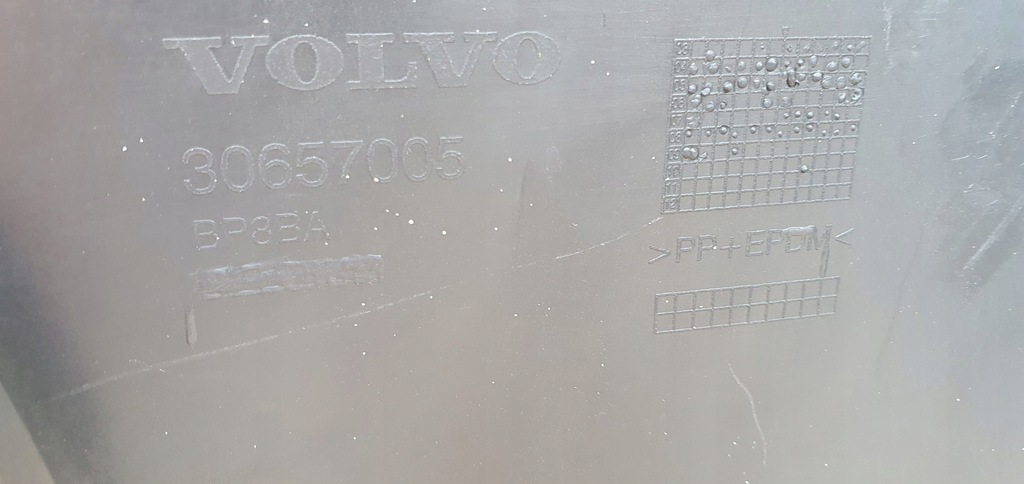 фото №15, Volvo v50 бампер перед оригинал a341