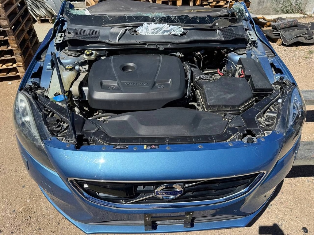 фото №9, Volvo v40 2015 перед kompletny бампер двигун коробка передач 1.5 turbo b4154t4