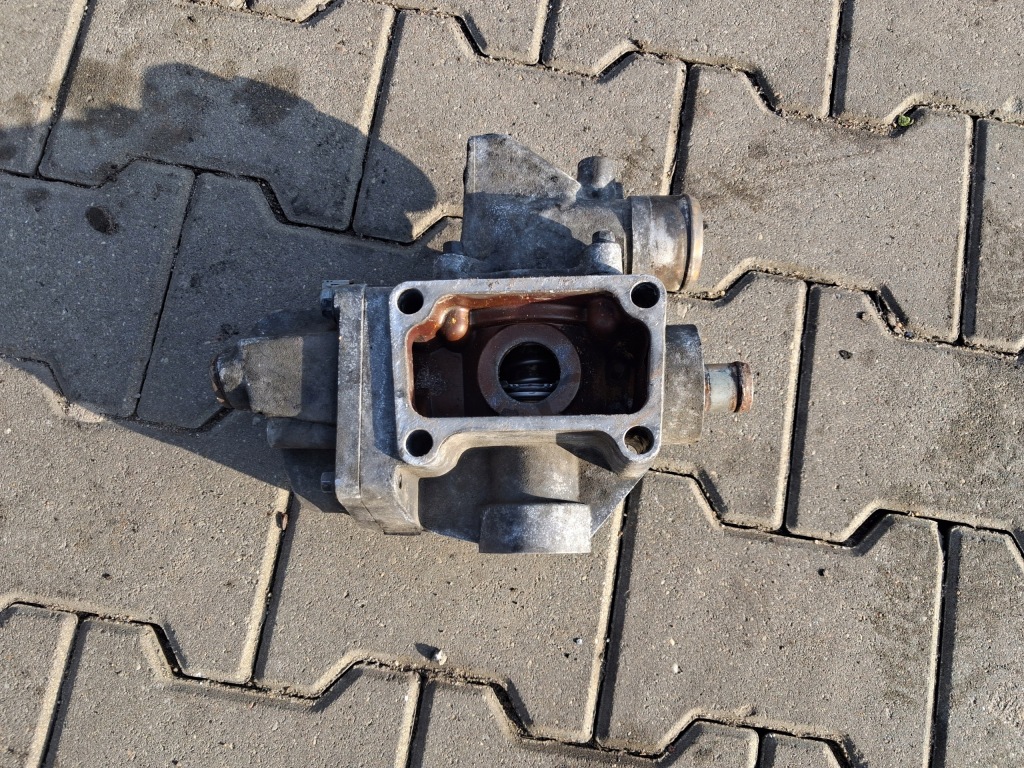фото №1, Корпус термостата volvo fl renault gama d dti 5 volvo fl d5k