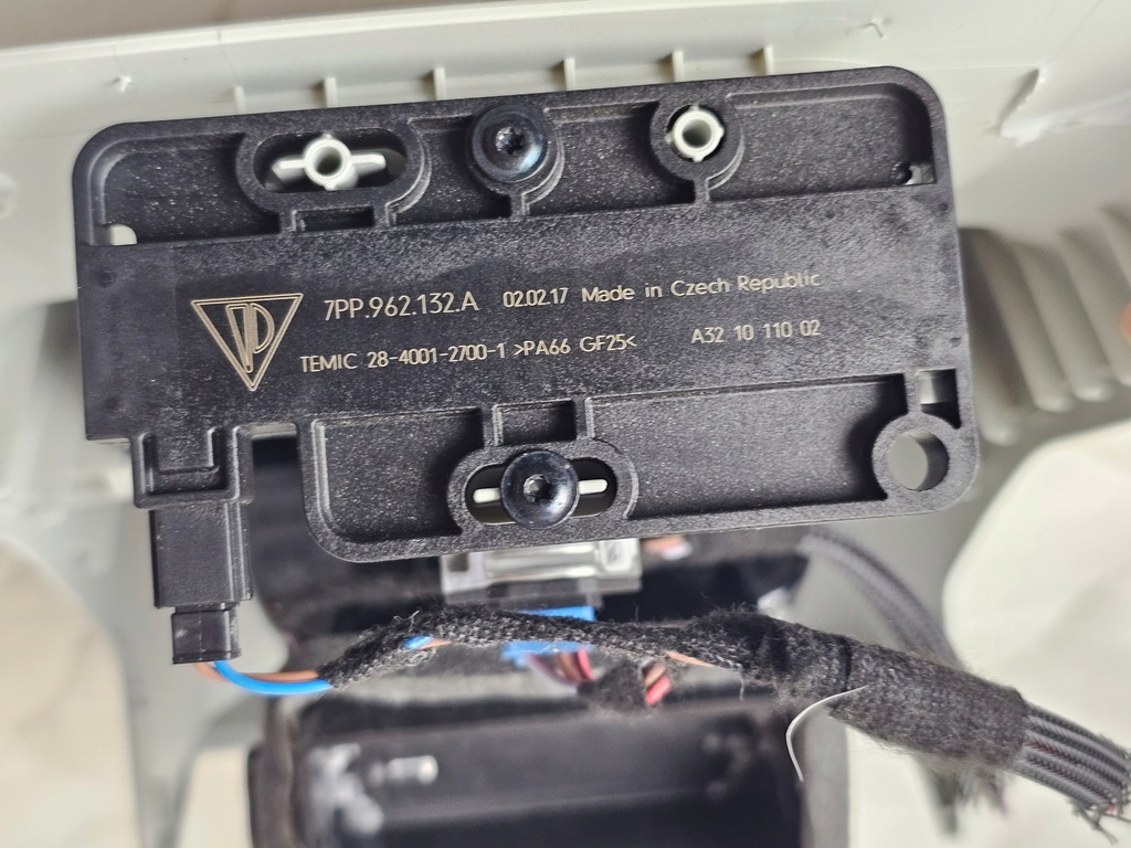 фото №10, Решітка обдув впуск тунель задня usb port захист porsche macan 95b864378d