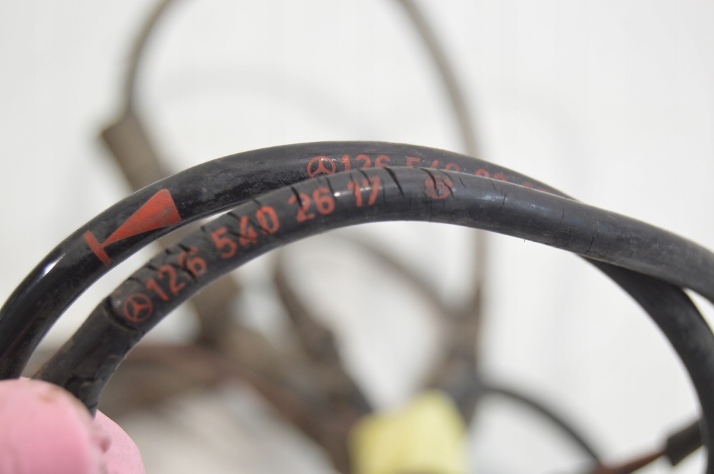 Датчик abs оригінал правий перед mercedes w126 po рестайлінг  1265402617 Недорого