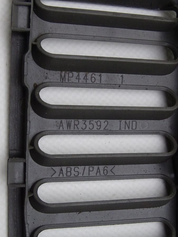 фото №3, Discovery ii 98-04 решётка вентиляционная багажника