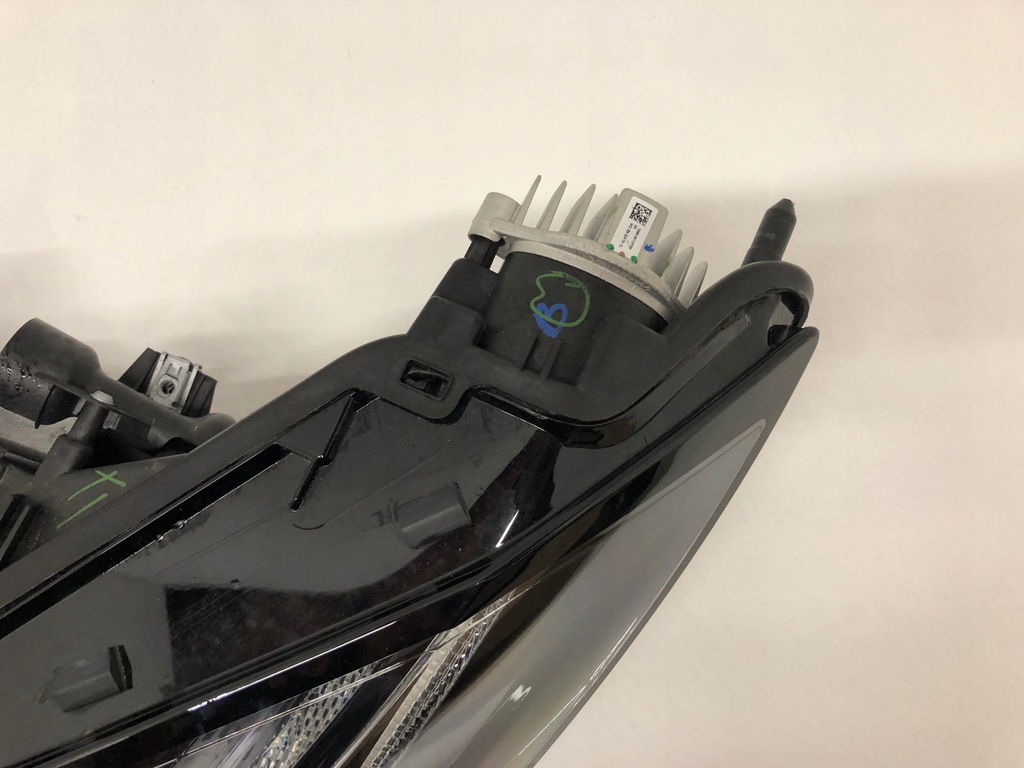 фото №10, Chevrolet corvette c8 лампа права ліва full led комплект 20 -