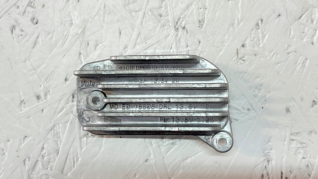 фото №1, Bmw i3 i01 перетворювач модуль лампи led 90148855