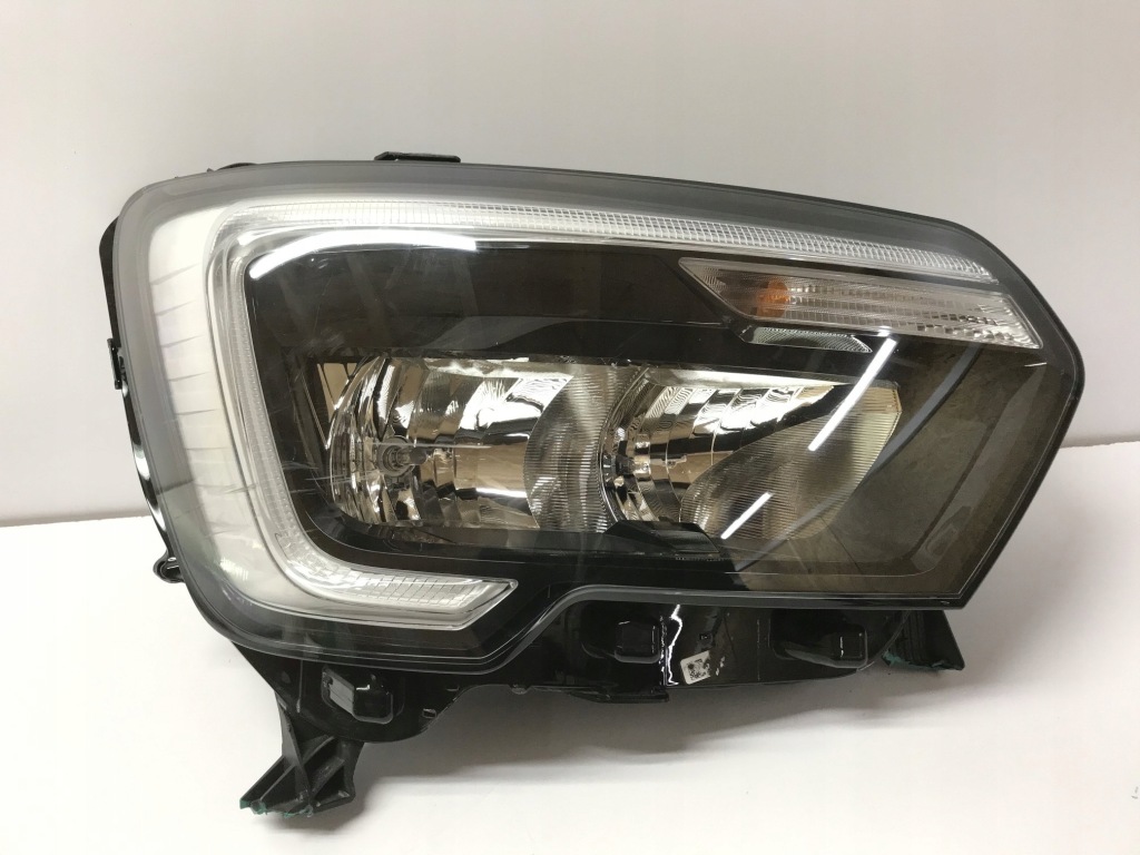 фото №1, Renault master iv iii lift 19- лампа передняя правая перед 260105567r