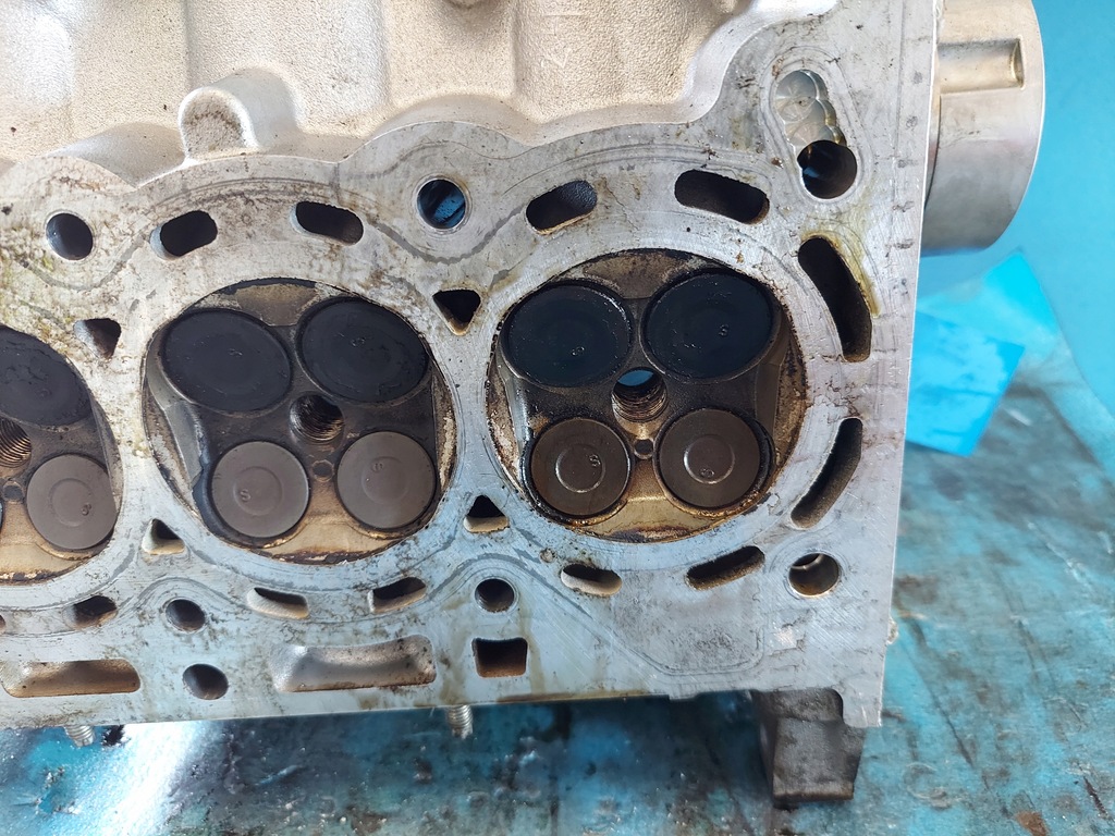 фото №14, Головка peugeot 107 2010 r 1.0 b 1kr