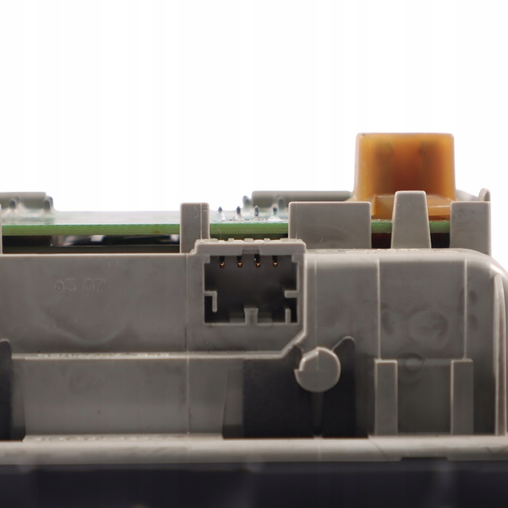 фото №10, Audi q7 4l лампа потолочный освещение 4l0947164a