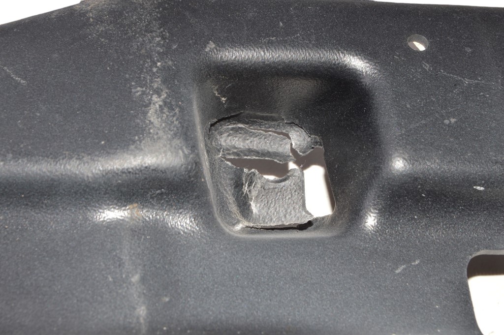 фото №7, Aston martin dbs db9 virage кронштейн бампера задня