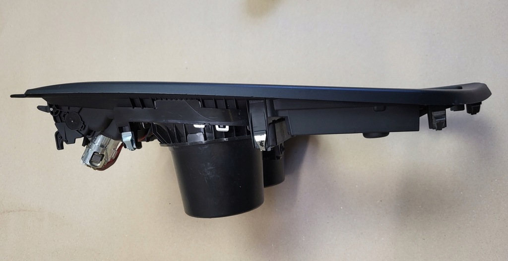 фото №16, Бардачок кронштейн na чашка підсклянник рамка прикурювач роз'єм bmw 3 f30 оригінальний номер eu