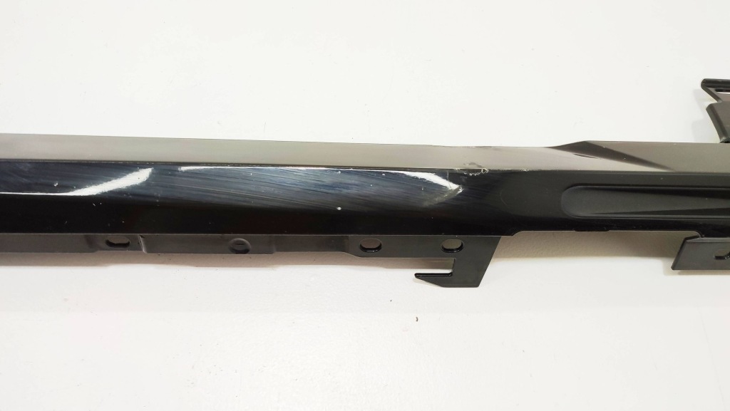 Bmw ix i20 порог в Украине