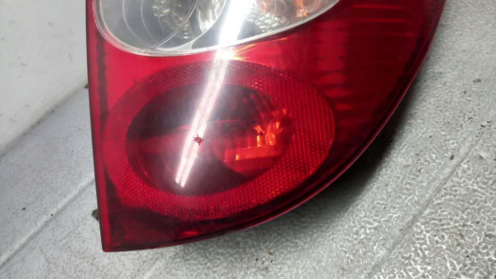 фото №2, Лампа права задня renault laguna 02r kombi