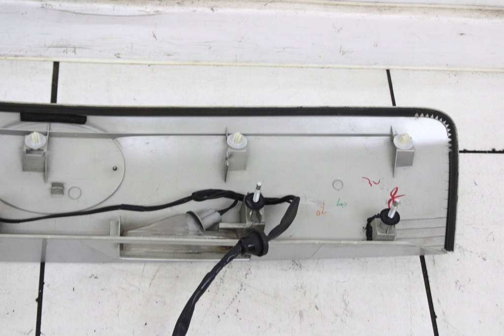 фото №9, Toyota rav4 iii 05r- накладка молдинг кришки багажника задня 1f7