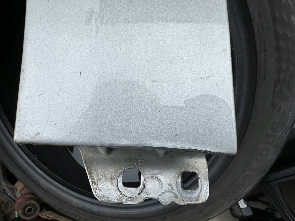 Ford focus mk3 крыло  левое  перед ob 0b в Украине