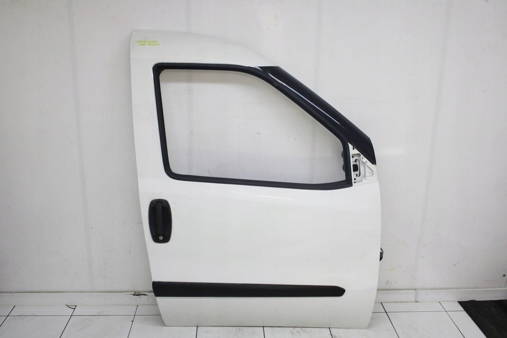 фото №1, Opel combo d fiat doblo ii 10r- дверь правое передние правый перед 249