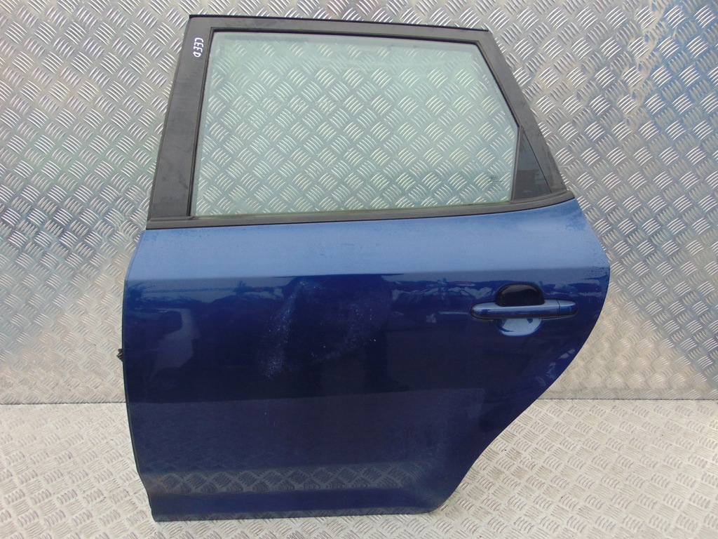 фото №1, Kia ceed i дверь задние левая kombi хэтчбек 06-