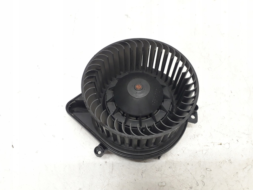 фото №5, Audi a4 b6 00-06 повітродувка вентилятор обдув 8e1820021b