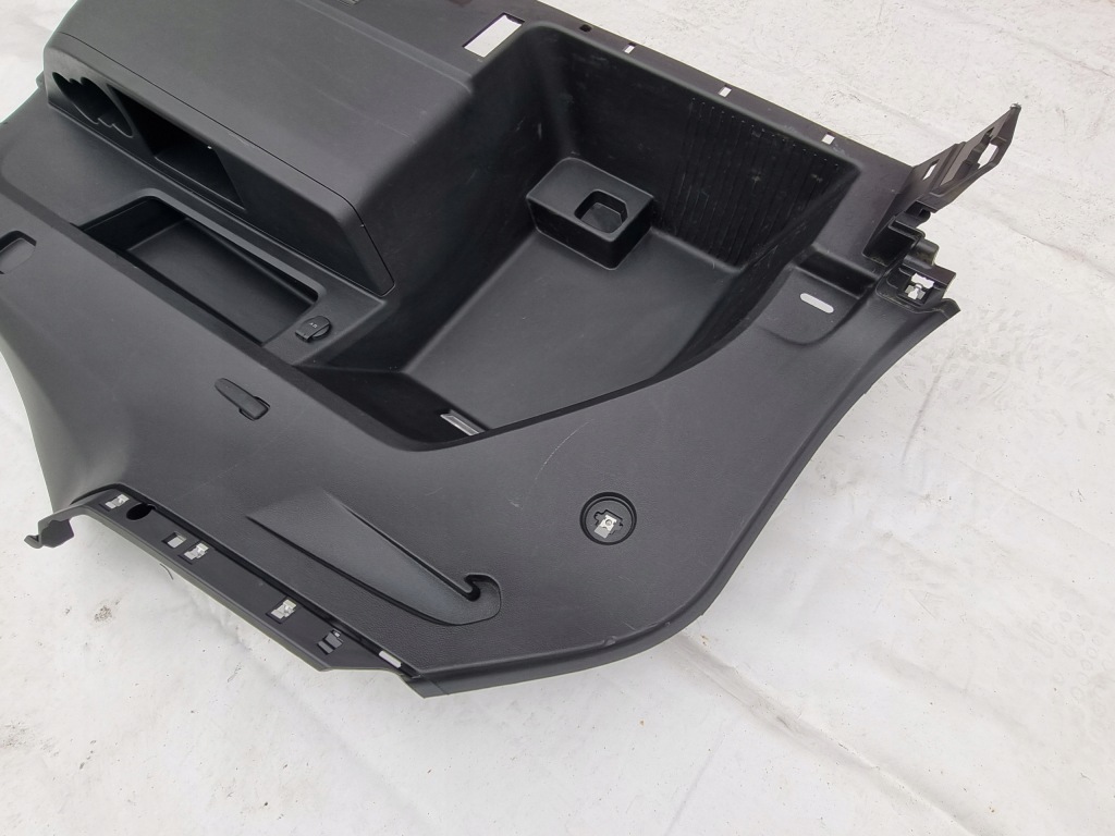 Vw atlas 3.6 awd обшивка багажника 2018- Цена