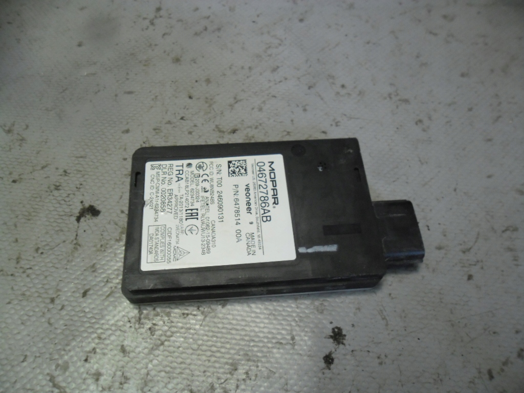 Купить Датчик радар мертвого pola поперечина движения chrysler pacifica 04672786ab