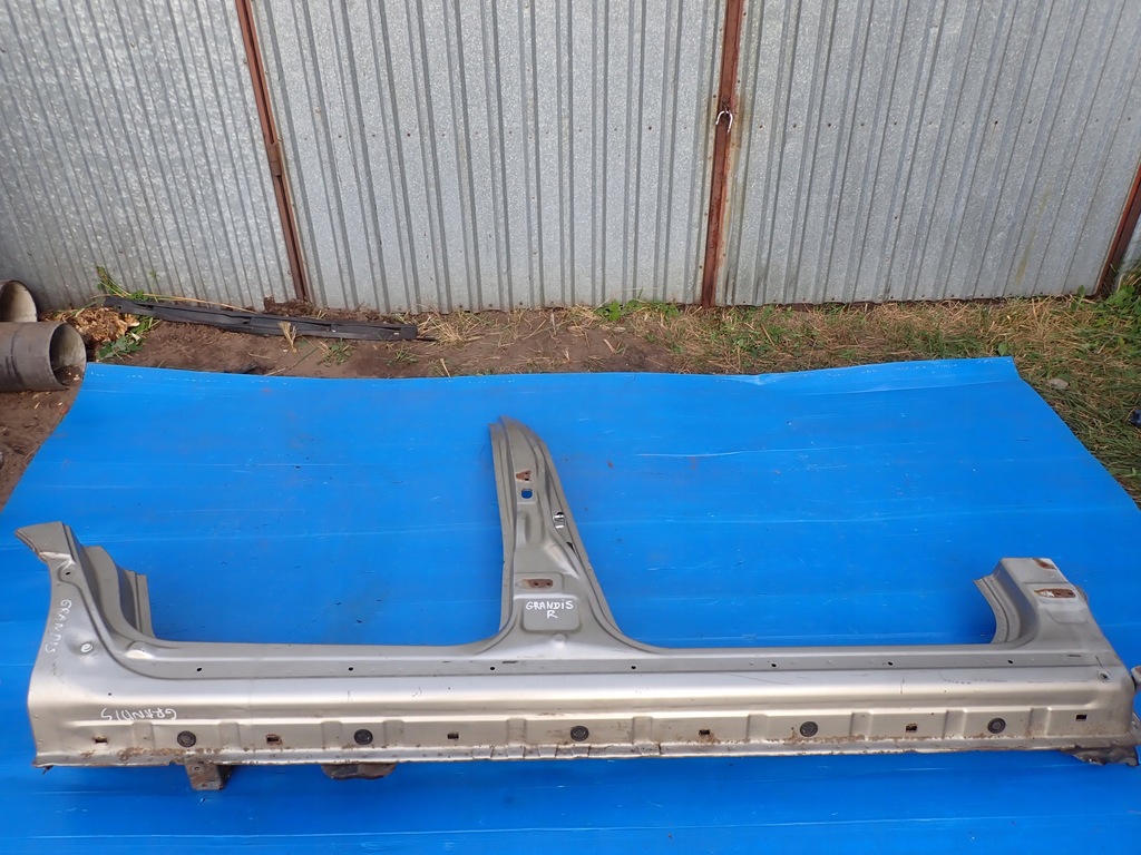 фото №1, Mitsubishi grandis поріг правий