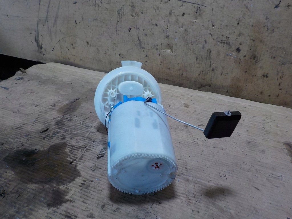 фото №8, Помпа поплавок бака топлива mercedes w212 sedan