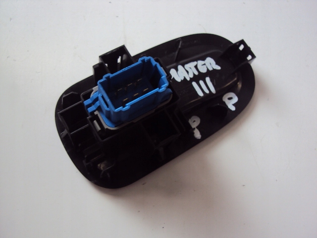 фото №3, Панель стекло правый перед renault master iii