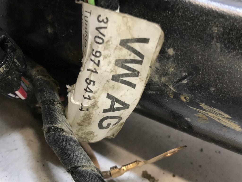 фото №8, Skoda superb iii hak буксировочный складной электрический 3v9803881a