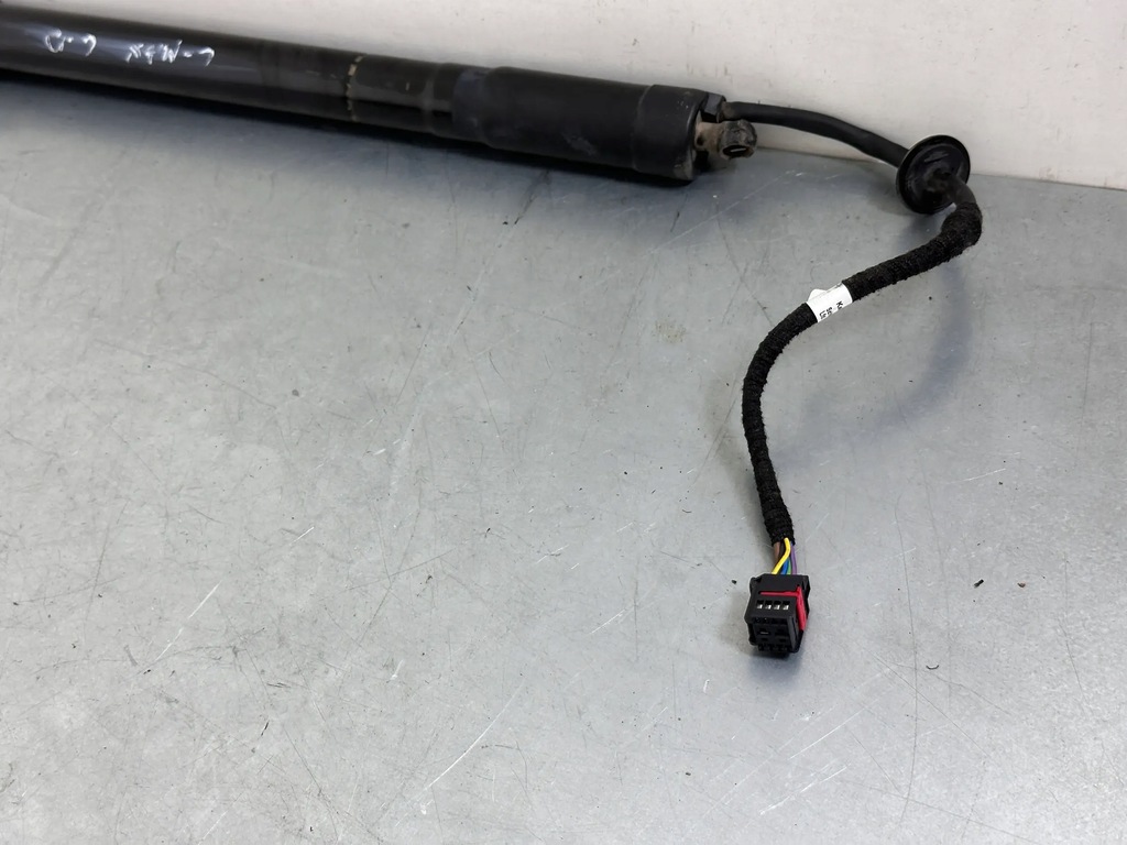 фото №7, Ford c-max ii 2016 задня сторона права амортизатори