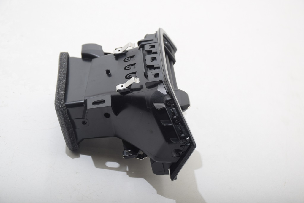 фото №7, Audi q3 ii 83a f3 f3n правая решётка обдув 18km 83b820902 6ps